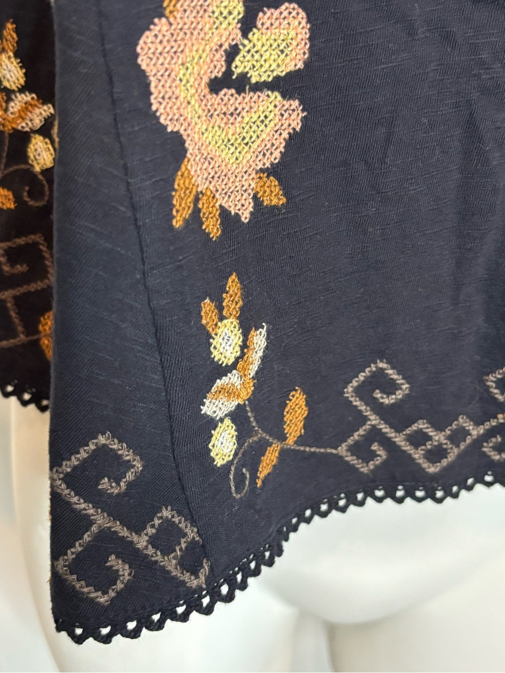 Free People Black Embroidered Cross Stitch Floral Swing Tank S - Picture 4 of 9
